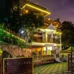 Star emirates luxury resort & spa munnar company logo